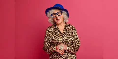 10 Essential Fashion Style for Older Women